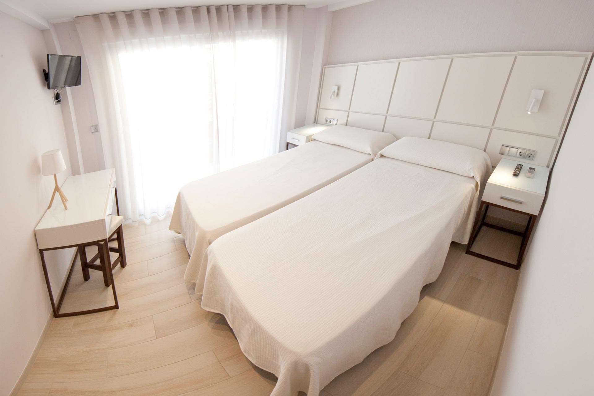 Hostal Loimar, hoteles y alojamientos en Vélez-Málaga